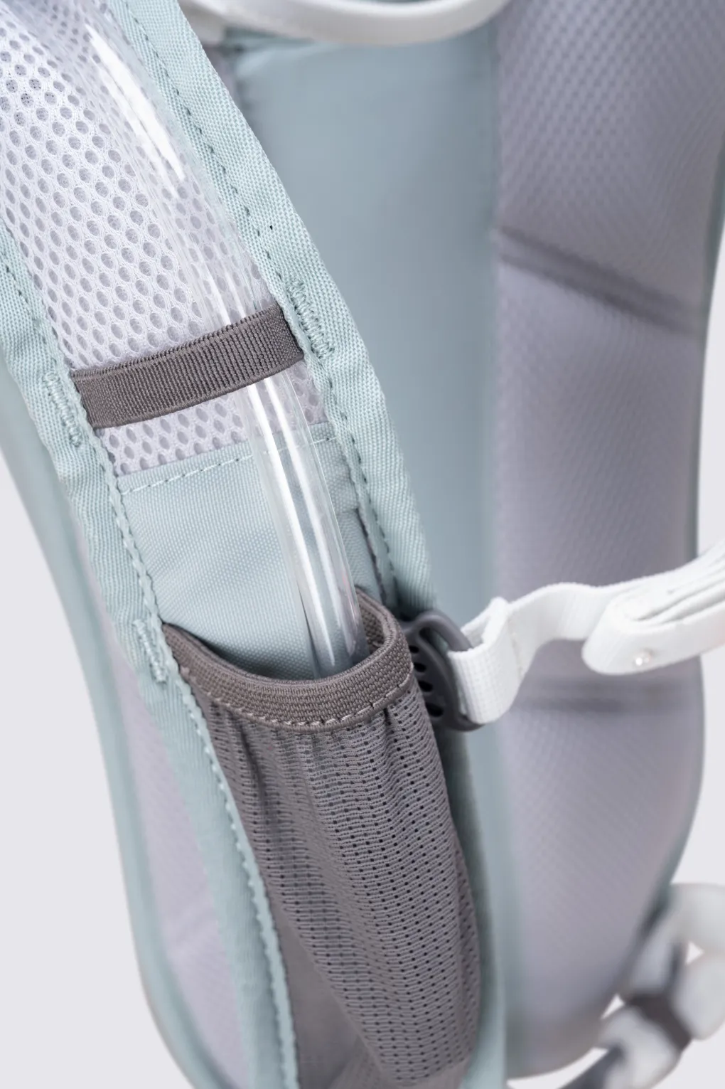 Macpac Amp H2O 2L Hydration Backpack V6