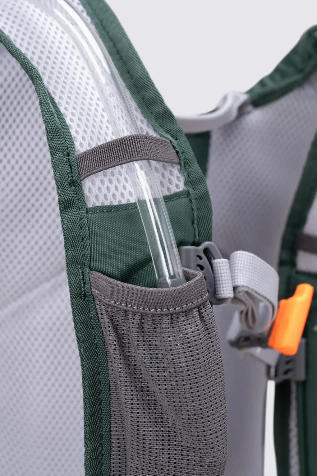 Macpac Amp H2O 2L Hydration Backpack V6
