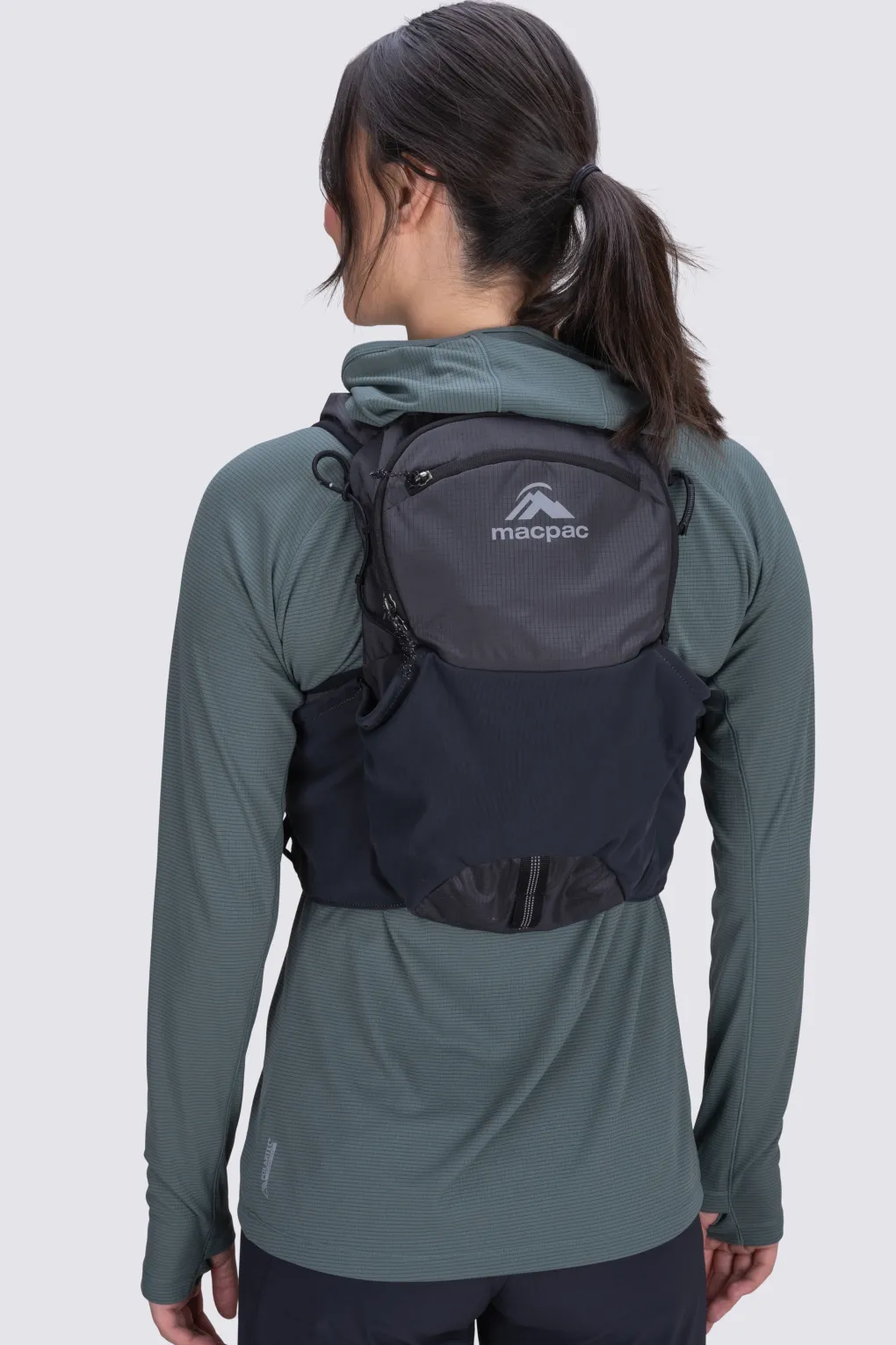 Macpac Amp Ultra 10L Running Vest
