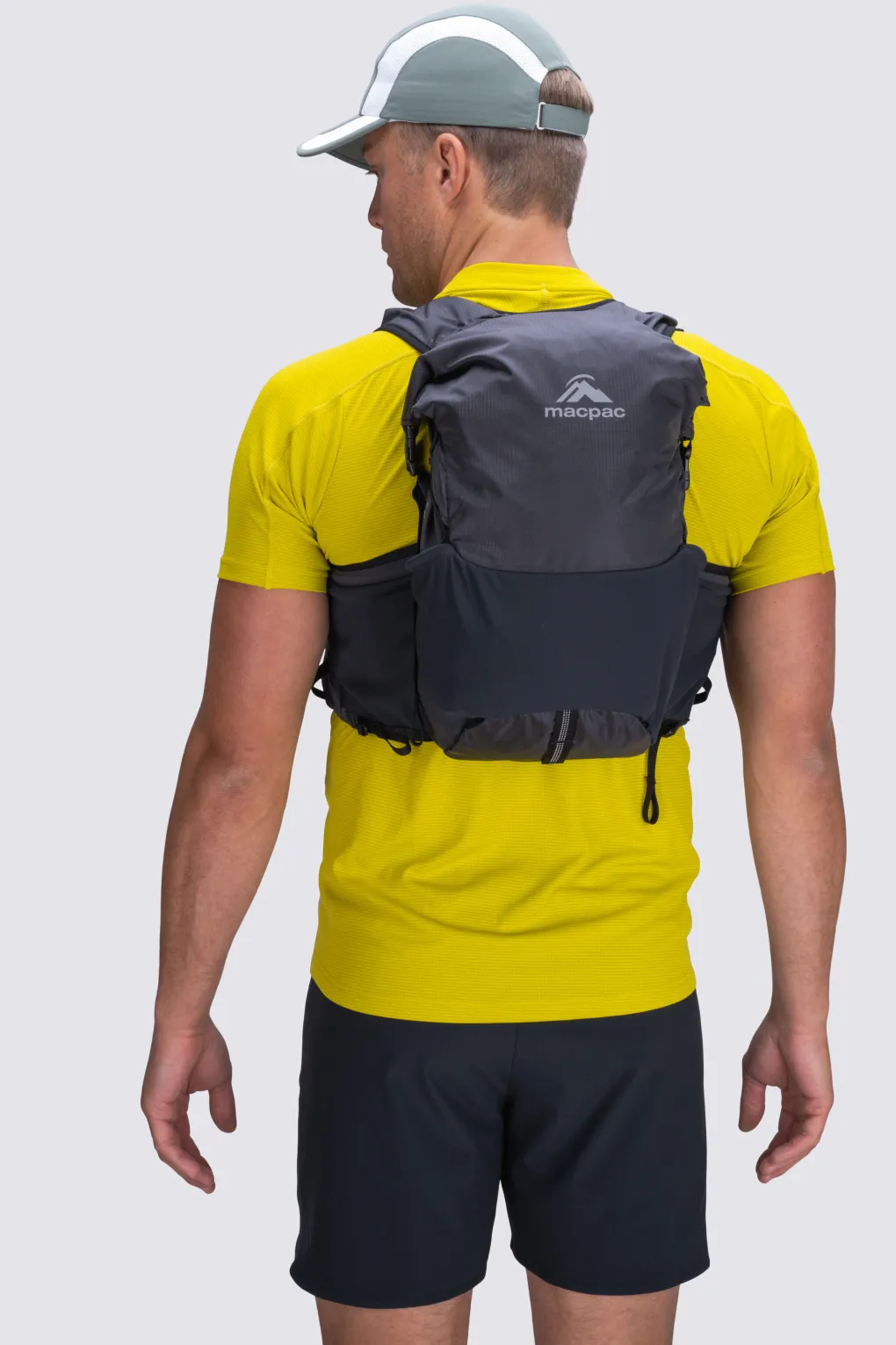 Macpac Amp Ultra 15L Running Vest
