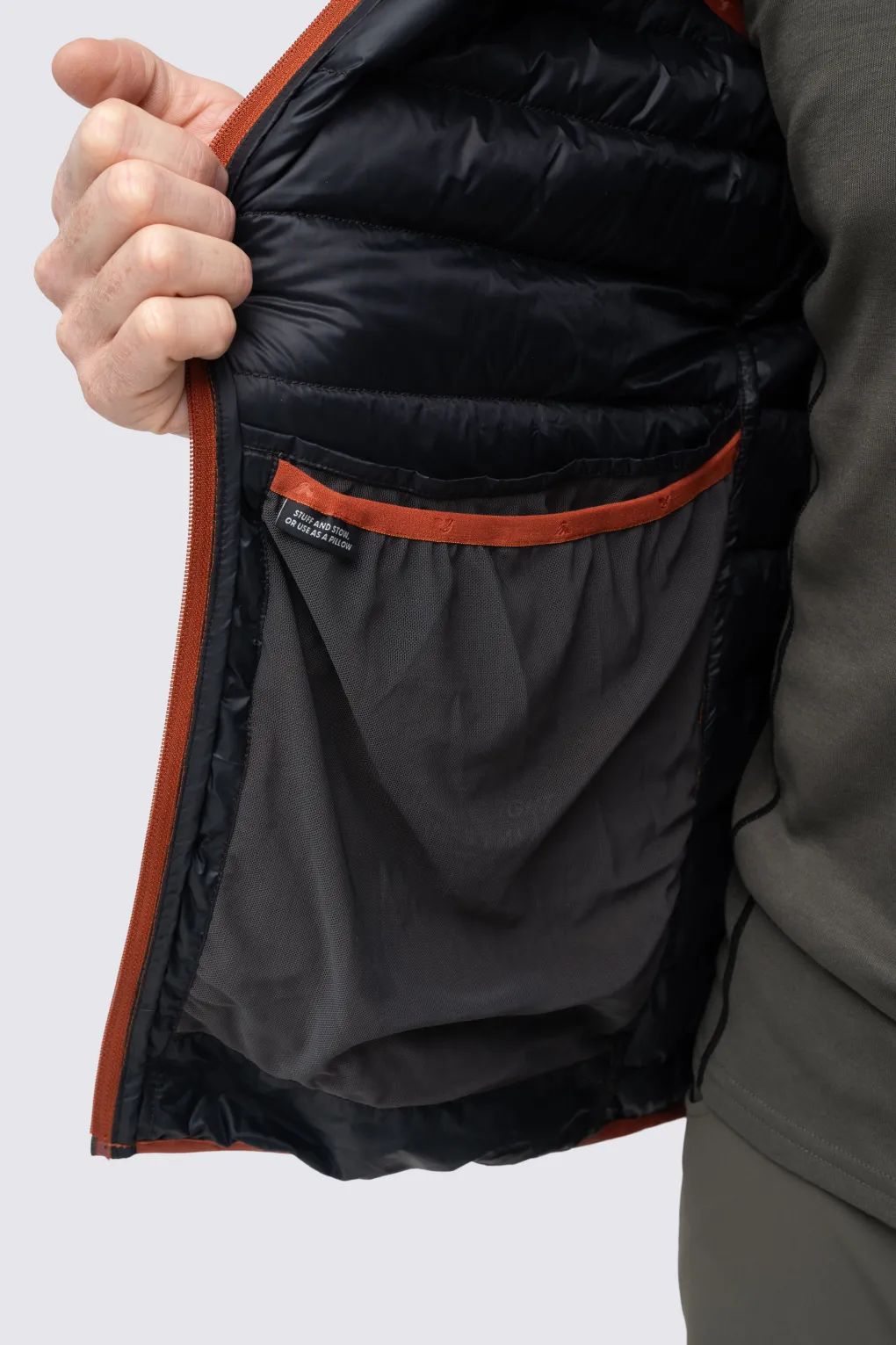 Macpac Men's Uber Light Down Vest ♺