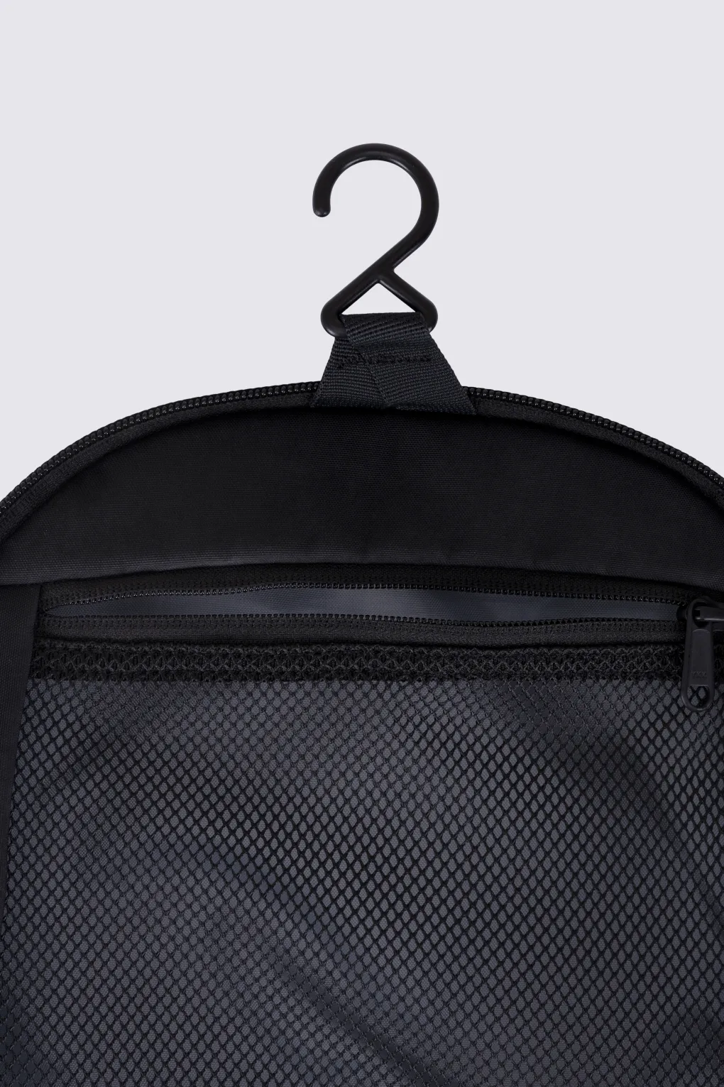 Macpac Quest Washbag