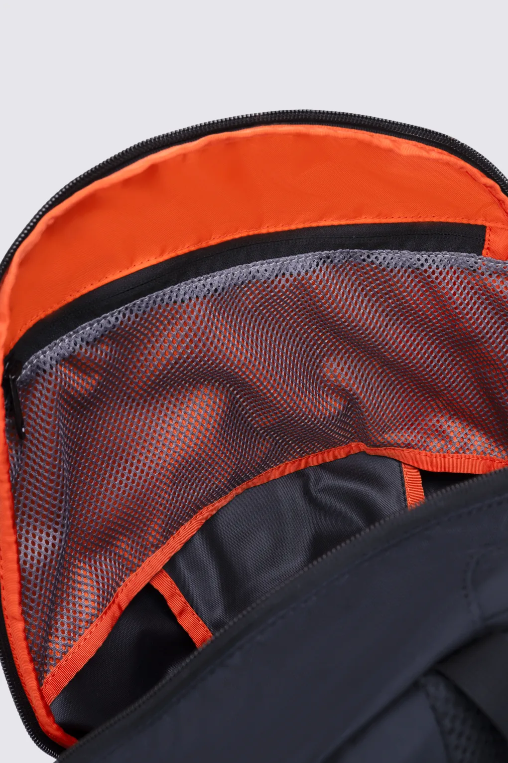 Macpac Rāpaki 28L Backpack