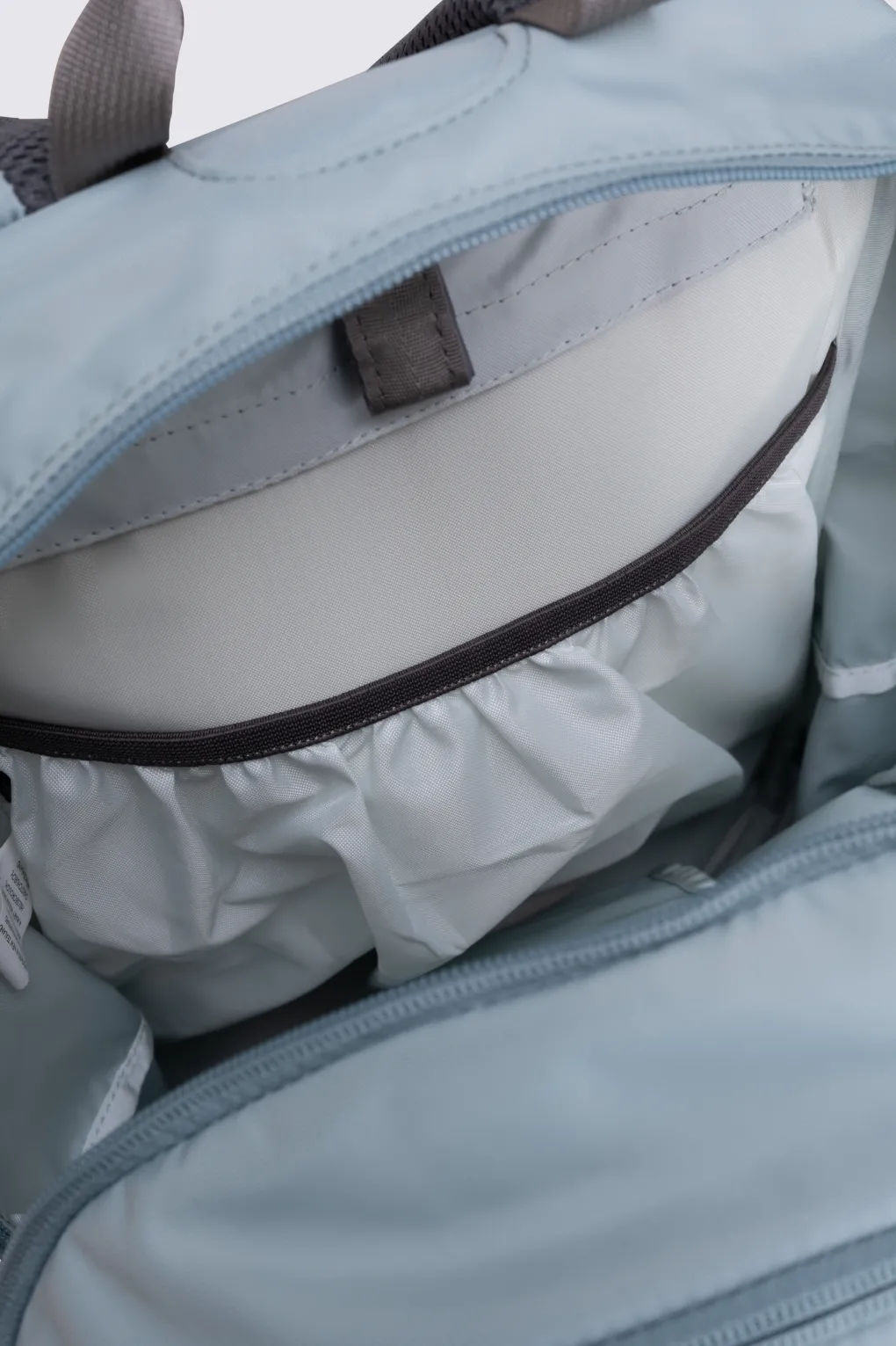 Macpac Rāpaki 28L Backpack