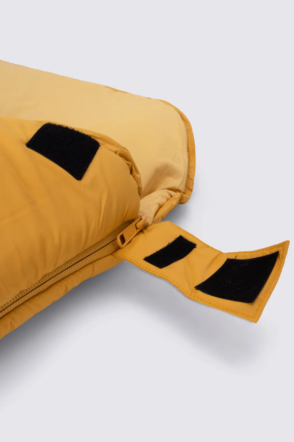 Macpac Standard Roam 200 Synthetic Sleeping Bag (-1°C)
