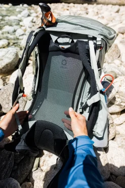 Macpac Volta Vented Hiking Backpack 52L