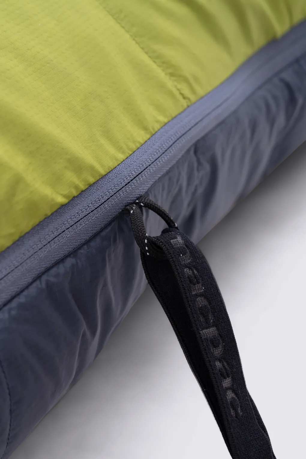 Macpac Women's Dusk 750 Down Sleeping Bag (-4°C)