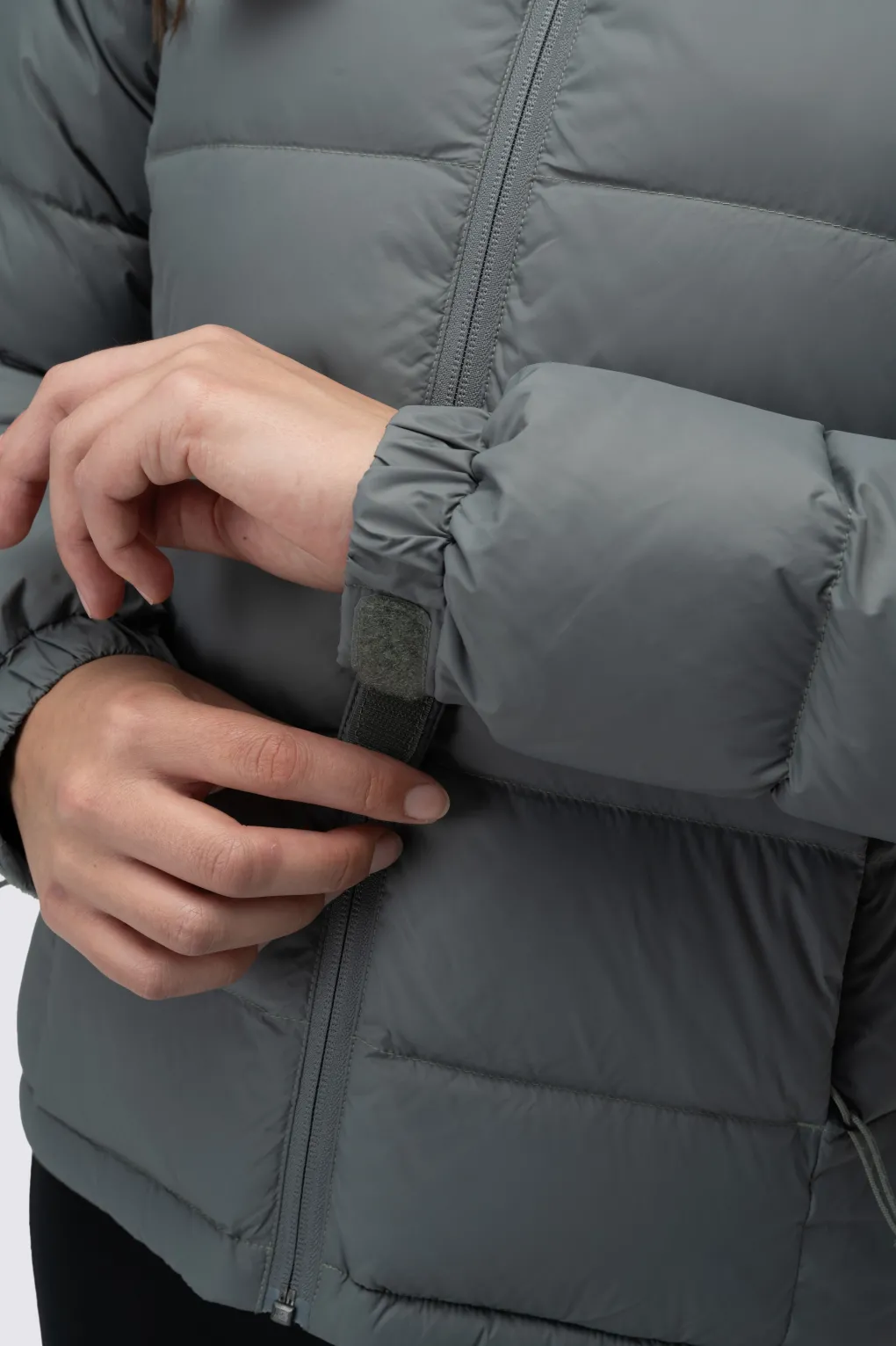 Macpac Women's Halo Hooded Down Jacket ♺