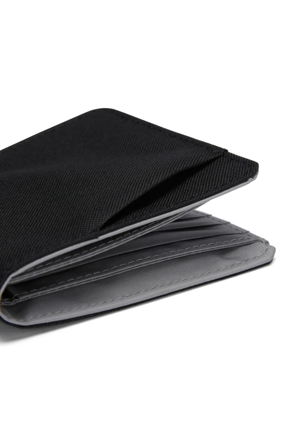 Pacsafe® RFIDsafe™ RFID blocking bifold wallet