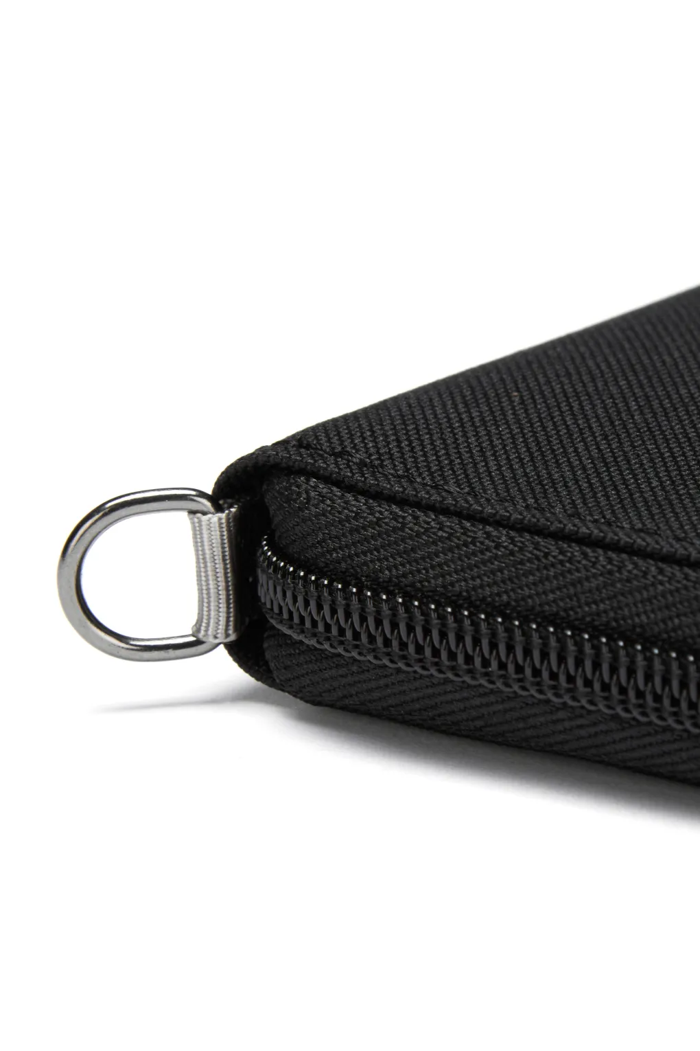 Pacsafe RFIDsafe Zip Around Wallet