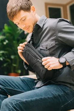 Pacsafe Vibe 150 Sling Pack